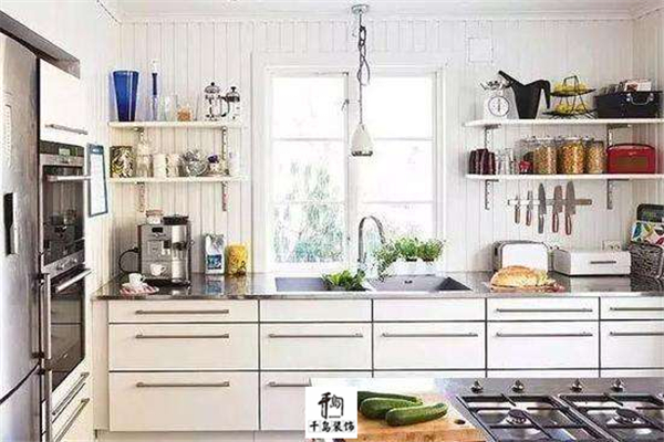 廚房裝修設(shè)計(jì)，這三個(gè)收納空間千萬(wàn)別浪費(fèi)