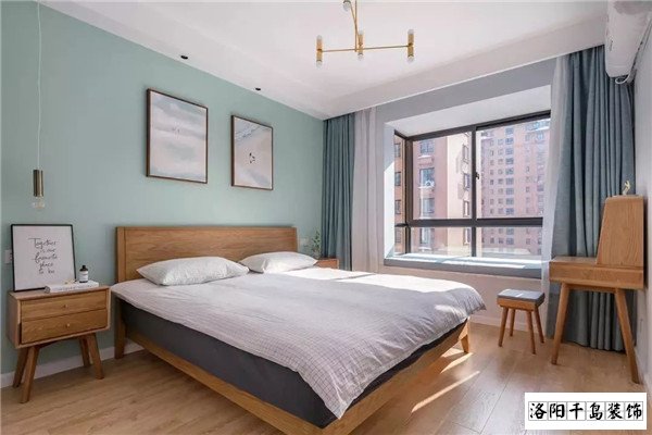 小戶(hù)型臥室裝修圖片